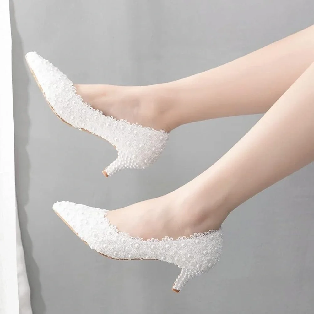 Crystal Queen Bridal White Lace Pearl Kitten Heels Wedding Pumps Size 40 8.5 US - Picture 7 of 15